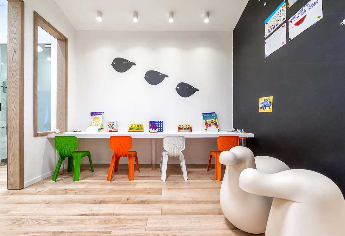 עיצוב-כסאות-ילדים-מנצי-מלר